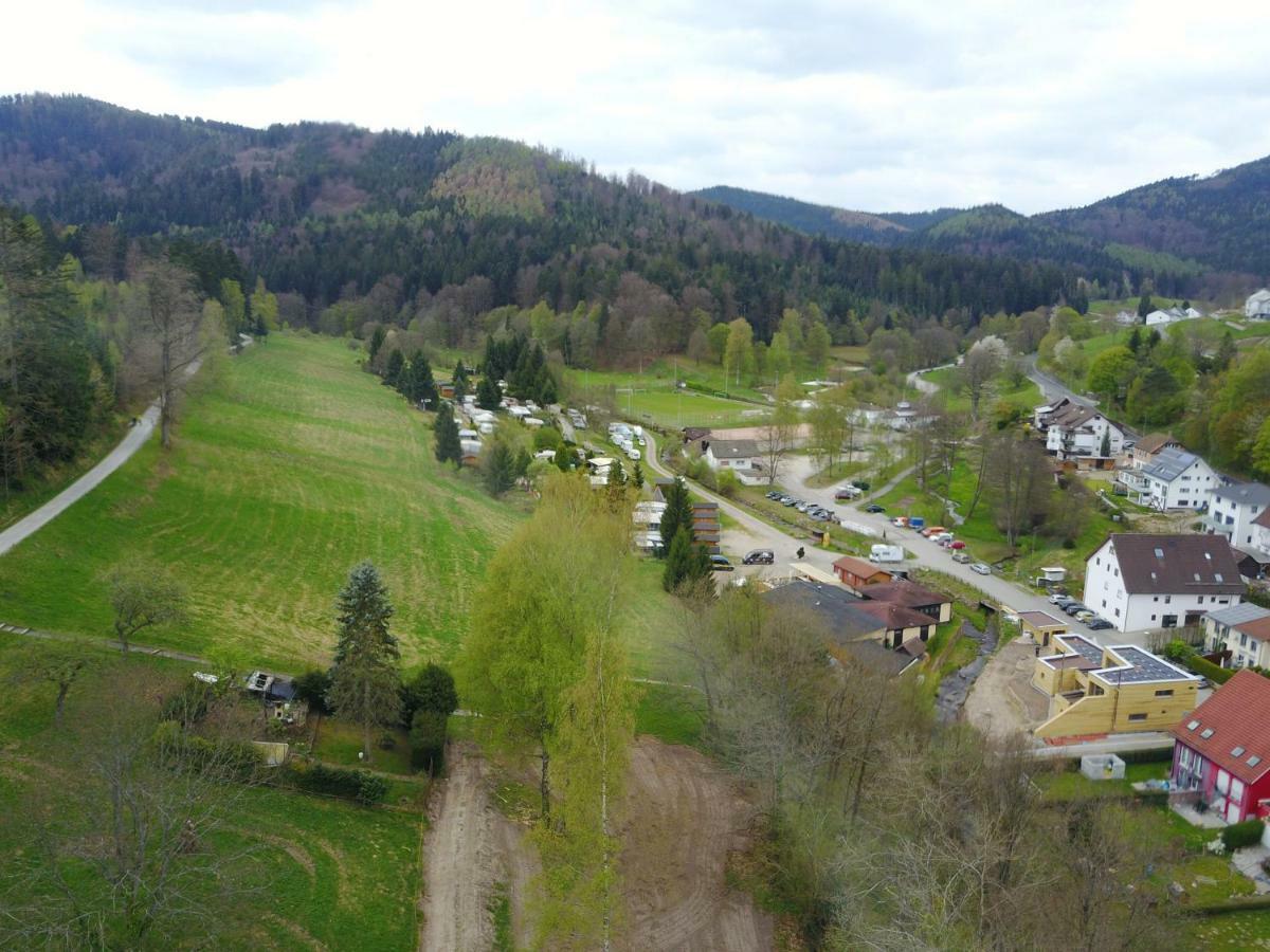 Schwarzwaldstrand Ferienwohnungen Bad Herrenalb Exterior photo